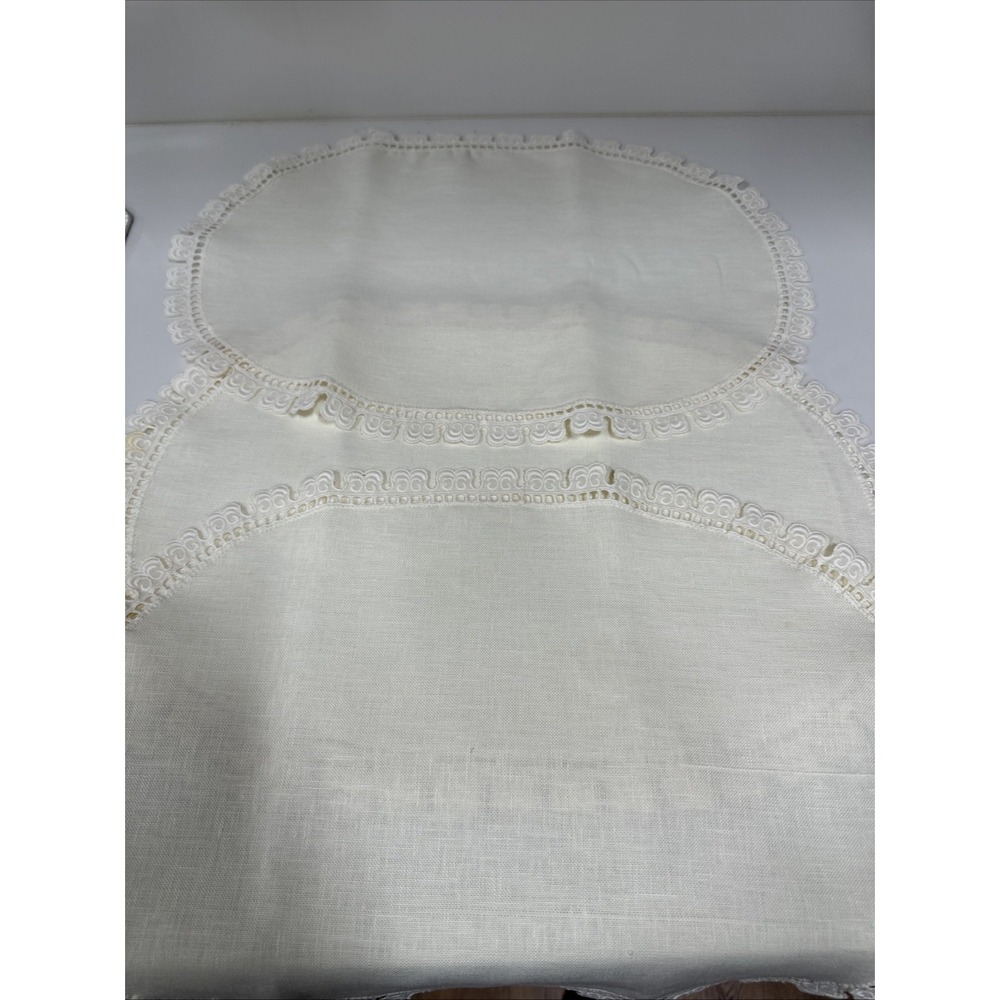 Vintage Cloth Ivory Placemats Gorgeous‎